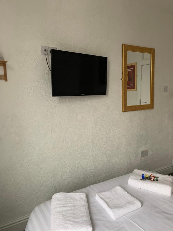 Cadeby 3* Blackpool